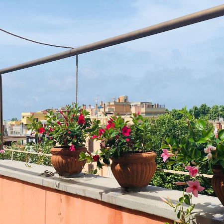 Penthouse Sea View Apartment Lido di Ostia Ngoại thất bức ảnh